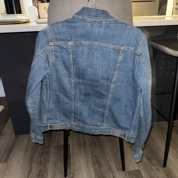 Women’s Levi’s Jean jacket - Picture 3 of 6